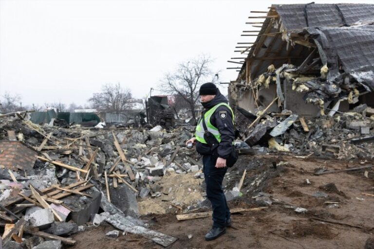 Más de medio centenar de heridos en un ataque con misiles de Rusia sobre Kiev