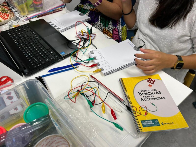 El Cabildo de Fuerteventura trae las nuevas tecnologías a las aulas Enclave