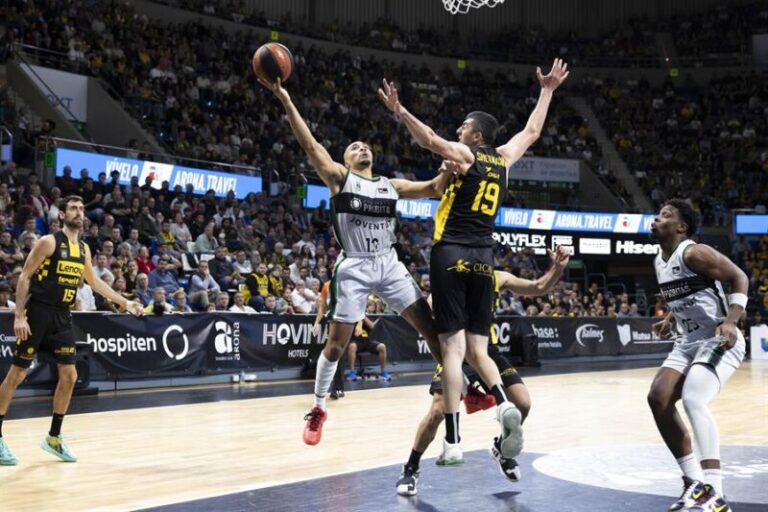 El Lenovo Tenerife, séptimo clasificado para la Copa del Rey de Málaga