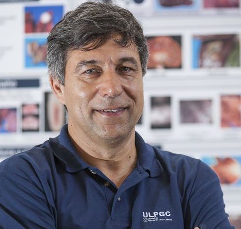 'El mundo que viene' rinde homenaje a Jerónimo Saavedra