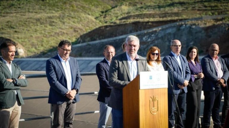 El Gobierno entrega la gestión de la Balsa de Vicario al Cabildo de La Palma