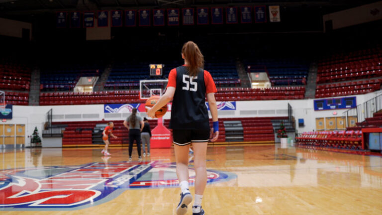 Del CB Tegueste a las Detroit Mercy Titans, Lucía Fleta protagoniza esta semana ‘Canarias en la cima’