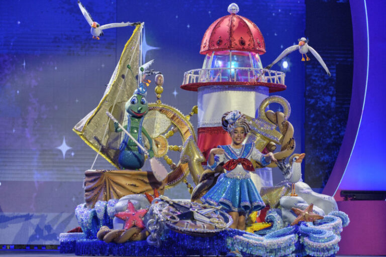 La niña Sofía Rodríguez Navarro, elegida Reina Infantil del Carnaval de Santa Cruz de Tenerife 2024