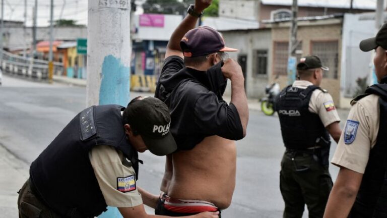 Ecuador, sumido en una “guerra interna”