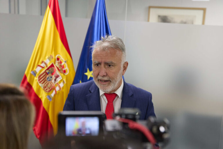 Ángel Víctor Torres defiende eliminar vestigios franquistas o resignificarlos con clara referencia a Tenerife