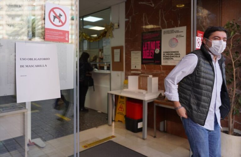 La mascarilla será obligatoria en los centros sanitarios de Canarias