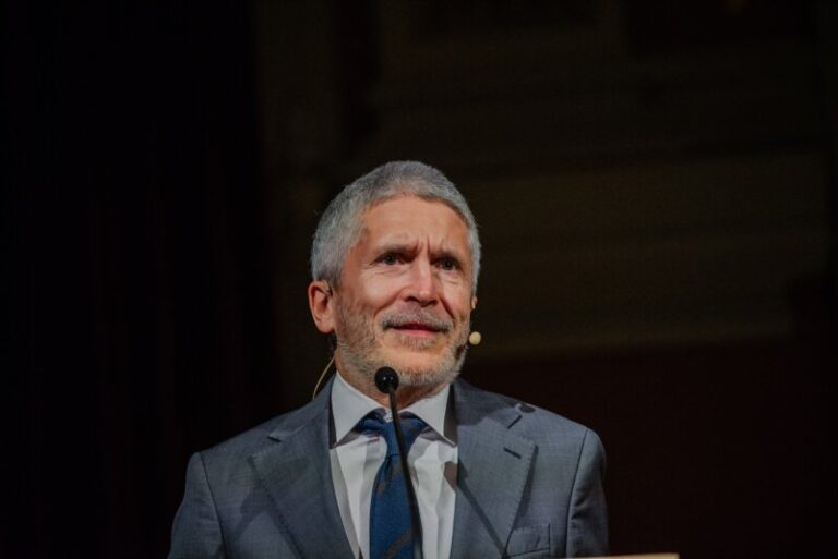 Marlaska niega una hipotética retirada de Frontex