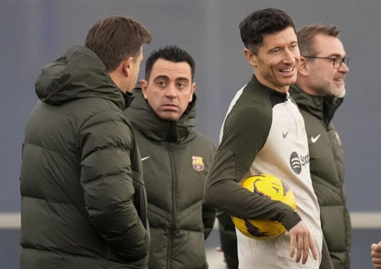 Las Palmas buscará sorprender a un Barcelona obligado a ganar