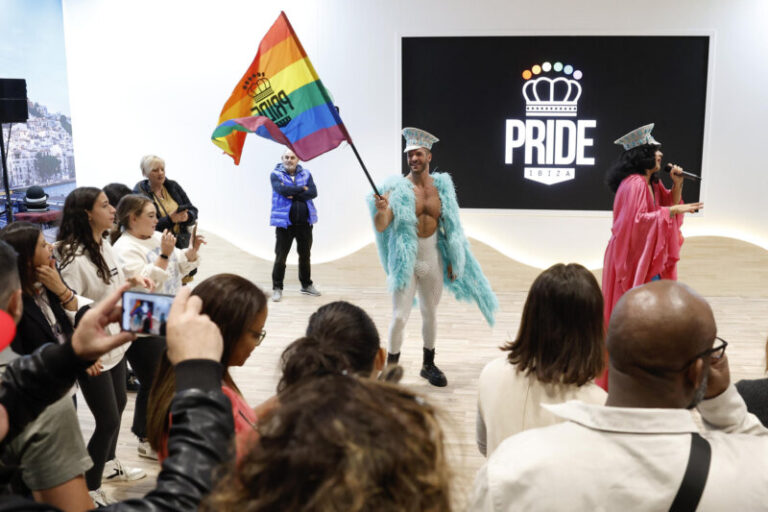 Fitur 2024 abre sus puertas al público 