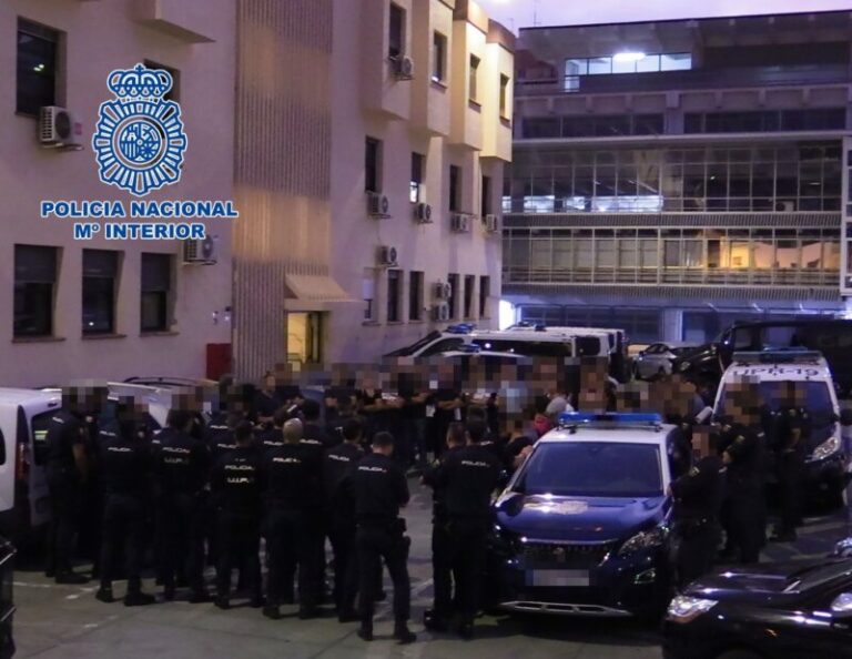 Desarticulada una red criminal que estafó a más de 1.800 turistas en el sur de Tenerife