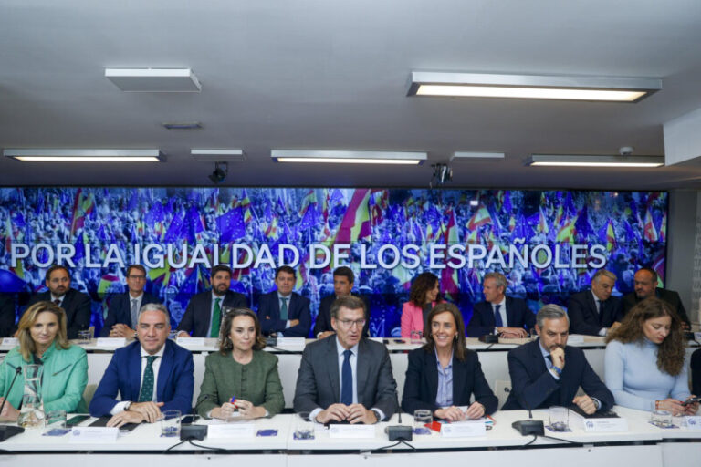 La ley de amnistía centra el debate nacional