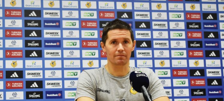 Jaka Lakovic en rueda de prensa previa al partido ante el Turk Telekom. Imagen Dreamland Gran Canaria