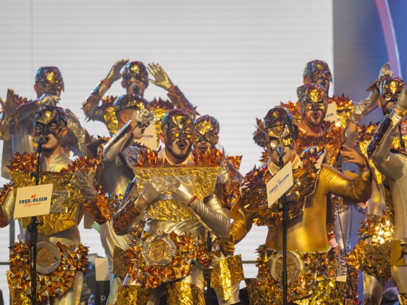 Murga Zeta Zetas en el carnaval de Santa Cruz de Tenerife 2024 en la tercera fase 