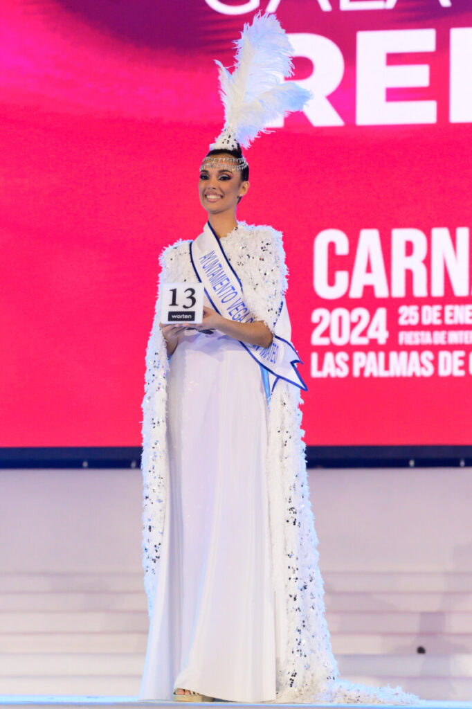 Andrea_Franco_Herrera_candidata_13_gala_reina_carnaval_las_palmas_de_gran_canaria_2024