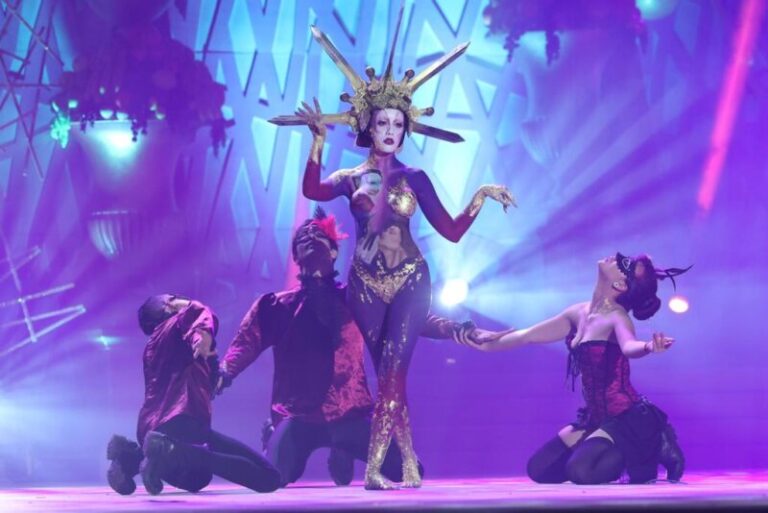 ‘La fuerza de la luz’, primer premio del Concurso de Maquillaje Corporal del Carnaval de Las Palmas de Gran Canaria