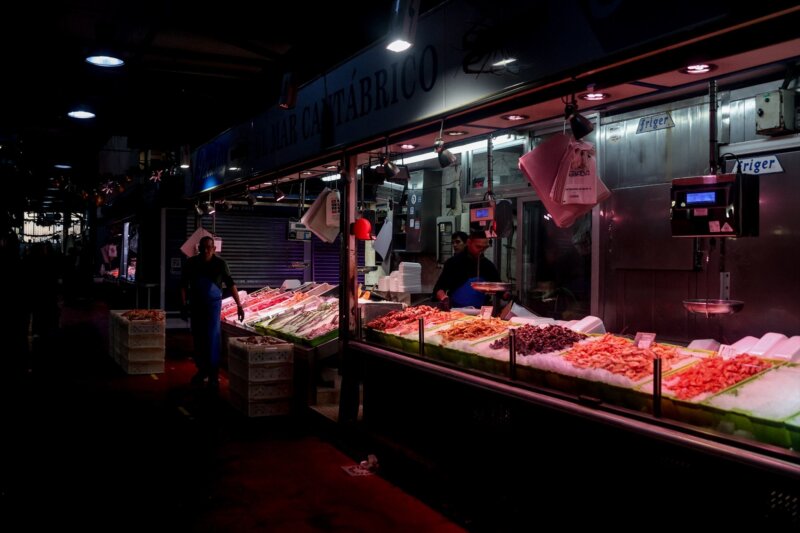 El 25 % de las familias reduce su gasto por la subida de alimentos, según Facua