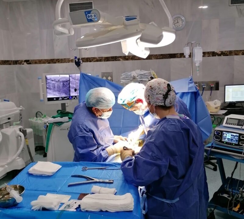 Imagen de archivo de operación en quirófano / Europa Press