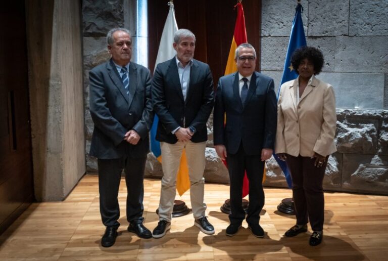 El presidente de Canarias refrenda su compromiso con los canarios en Cuba