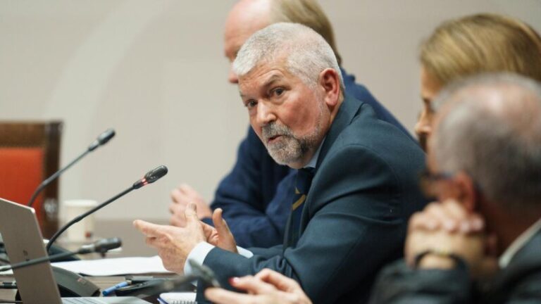 ‘El mundo que viene’ analiza la drástica bajada de la tasa de natalidad en Canarias