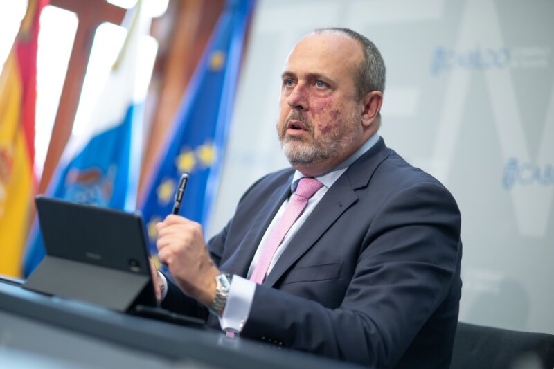 En las últimas elecciones Arriaga fue el cabeza de lista de Ciudadanos tanto al Cabildo de Tenerife como al Ayuntamiento de Santa Cruz de Tenerife