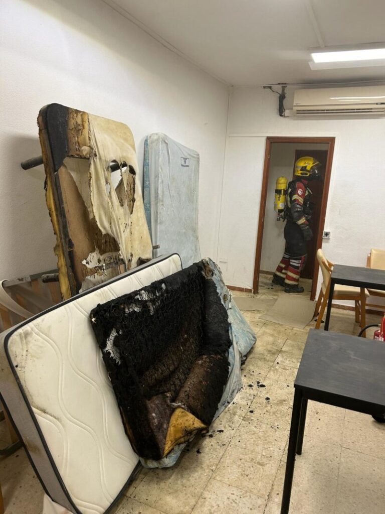 Un centro de menores de Arrecife evacuado por un incendio