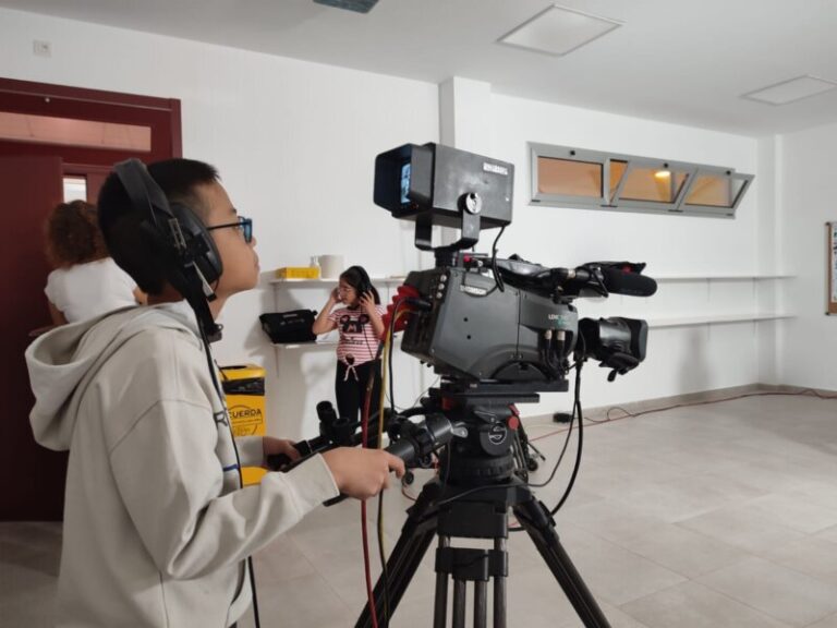 Campus RTVC convierte a alumnos de Fuerteventura en profesionales de la televisión por unos días