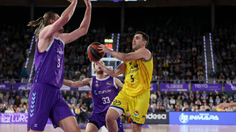 82-58. Batacazo del Dreamland Gran Canaria ante el colista