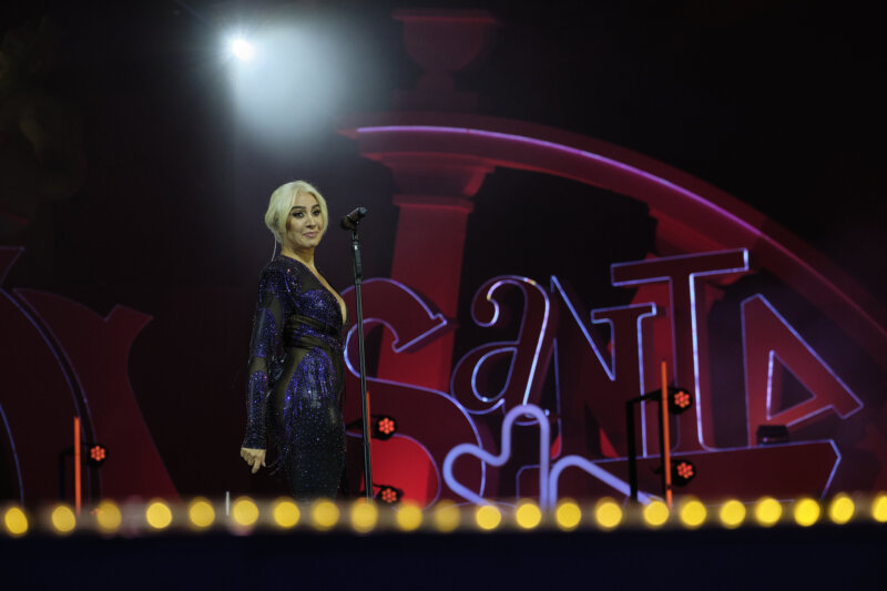 Mónica Naranjo durante su actuación en la Gala de La Reina