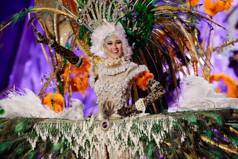 Galería de imágenes para la historia de la Gala de la Reina de Las Palmas de Gran Canaria