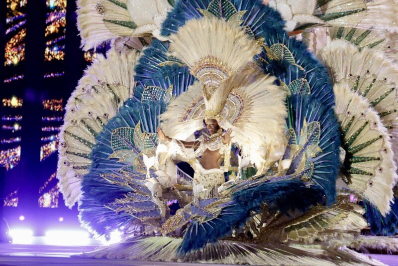 Galería de imágenes para la historia de la Gala de la Reina de Las Palmas de Gran Canaria