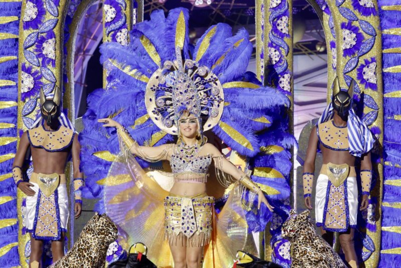 Galería de imágenes para la historia de la Gala de la Reina de Las Palmas de Gran Canaria