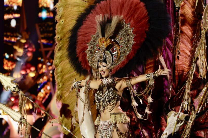 Galería de imágenes para la historia de la Gala de la Reina de Las Palmas de Gran Canaria