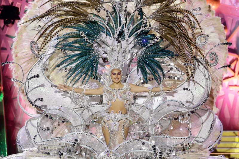 Galería de imágenes para la historia de la Gala de la Reina de Las Palmas de Gran Canaria