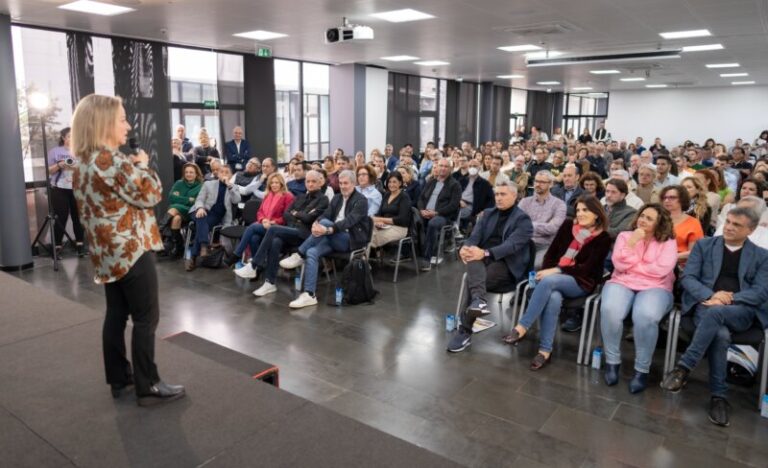 CC de Tenerife reúne a más de 300 cargos para reconstruir la isla después de cuatro años de “inmovilismo”