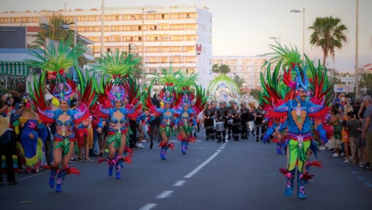 Más 350.000 personas disfrutaron de la Gran Cabalgata del Carnaval Internacional de Maspalomas 2024
