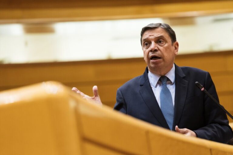 Luis Planas justifica el cambio de criterio de La Comisión Europea sobre la PAC