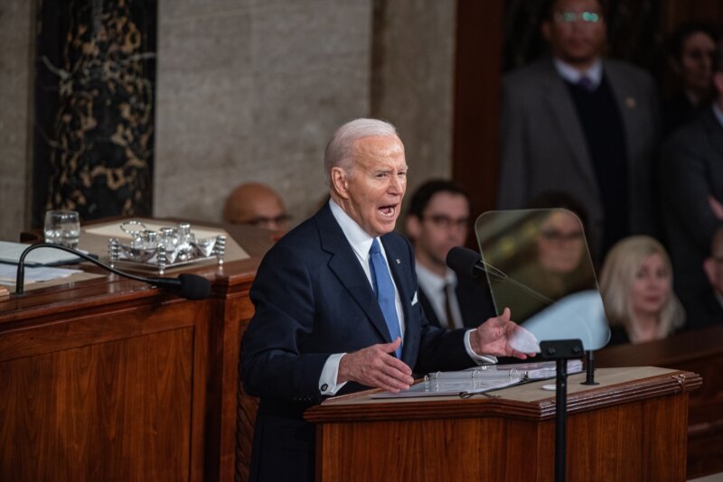 Biden necesita a los republicanos para aprobar los fondos para la frontera 
