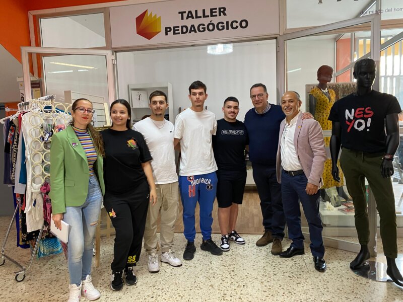 Poli Suárez celebra el 40.º aniversario del CIFP Cruz de Piedra