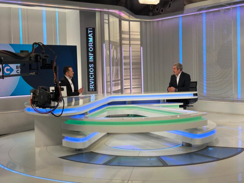 Imagen de la entrevista de Fernando Clavijo, presidente de Canarias, en el programa Buenos Días Canarias de Tv Canaria 