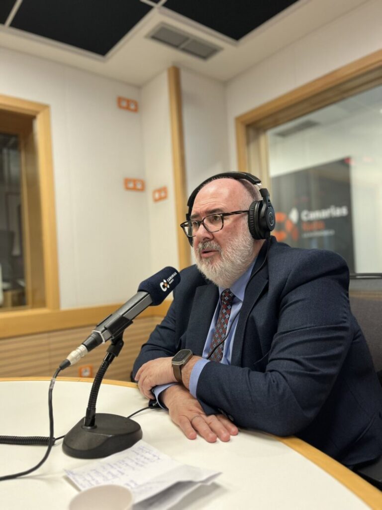 Pedro Alfonso pide controlar el crecimiento demográfico para solucionar la baja productividad