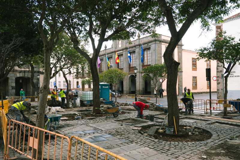 Trabajos en la Plaza del Adelantado