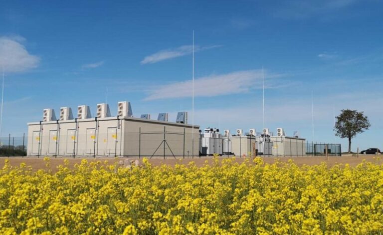 Endesa construirá en Gran Canaria su mayor planta de energía solar con almacenamiento en baterías de Canarias