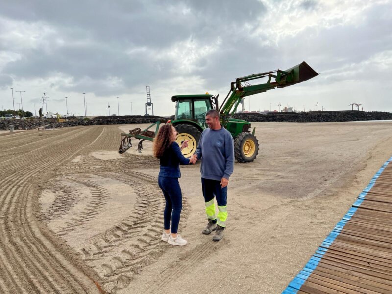 El Consistorio acondiciona las playas del municipio tras el paso de la DANA por la isla. Imagen Ayuntamiento de Puerto del Rosario