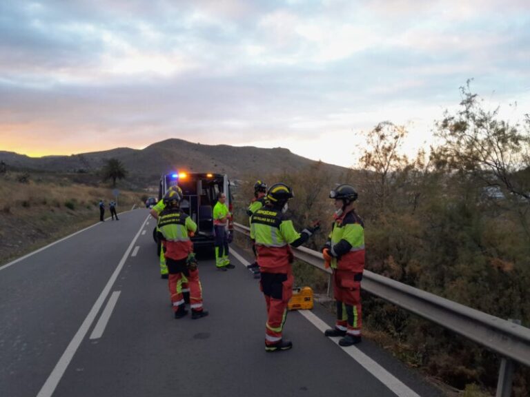 Fallece un motorista tras caer por una ladera en Gran Canaria