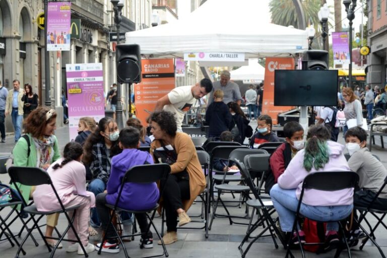 Canarias Radio se va ‘De palique’ este viernes