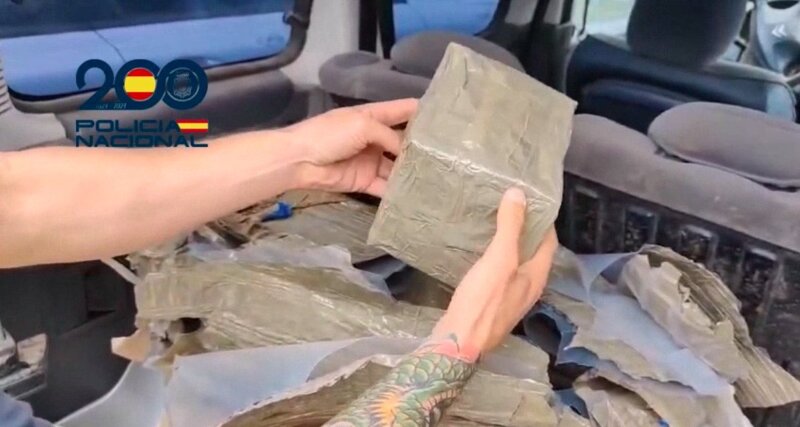 Fotograma de la droga que se introducía por las costas de Lanzarote / Policía Nacional 