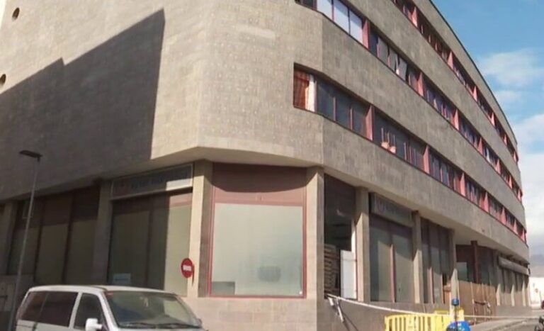 Cerca de 50 okupas desalojados en Santa Lucía de Tirajana