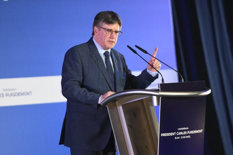 Puigdemont se presentará a las elecciones catalanas el 12M