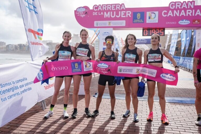Las Palmas de Gran Canaria se tiñe de rosa con la Carrera de la Mujer