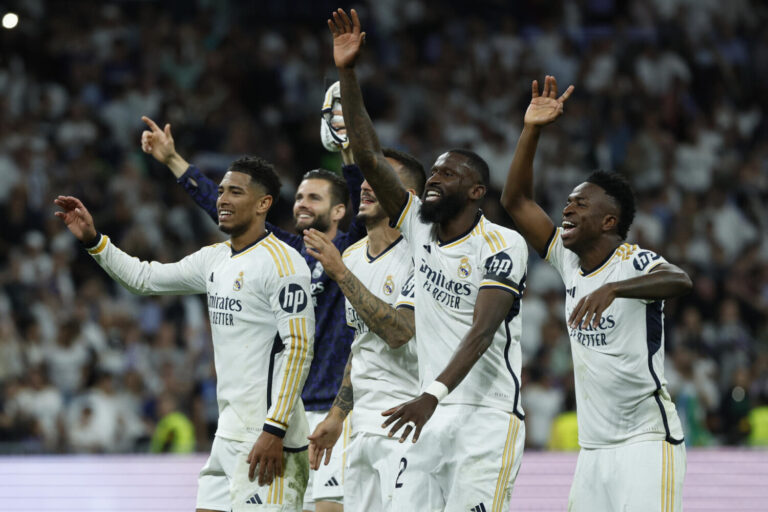 El Real Madrid deja la Liga vista para sentencia (3-2)